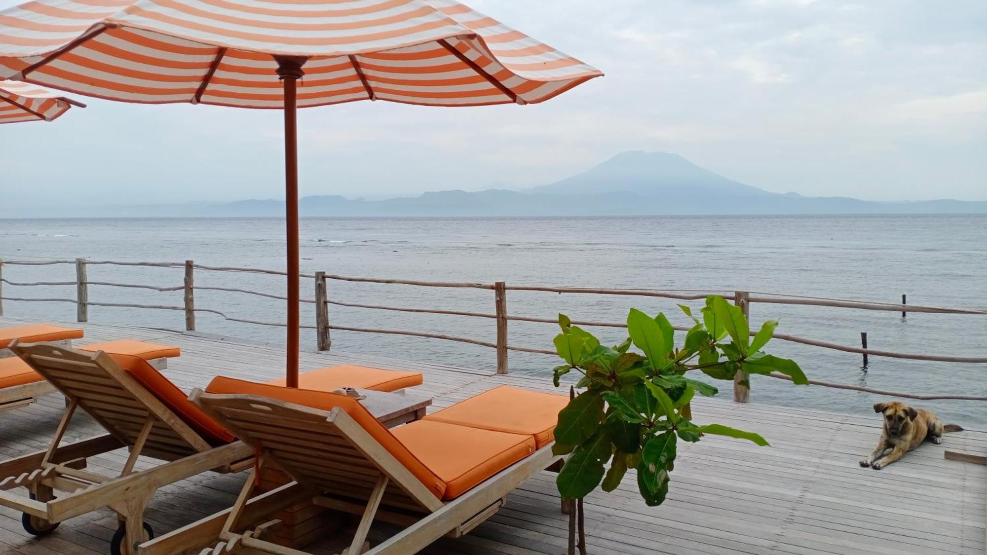 Vns Beachfront Guesthouse Ped Экстерьер фото